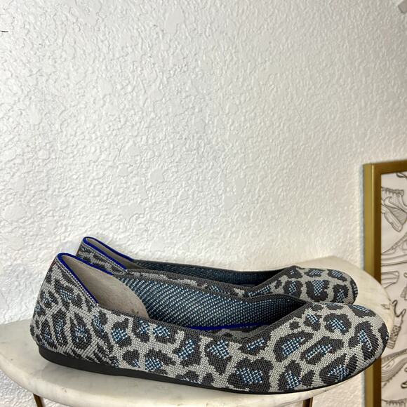 Rothy's Retired Gray Blue Spotted Leopard Print Round Toe Flat Womens Size 8.5 - Picture 2 of 9